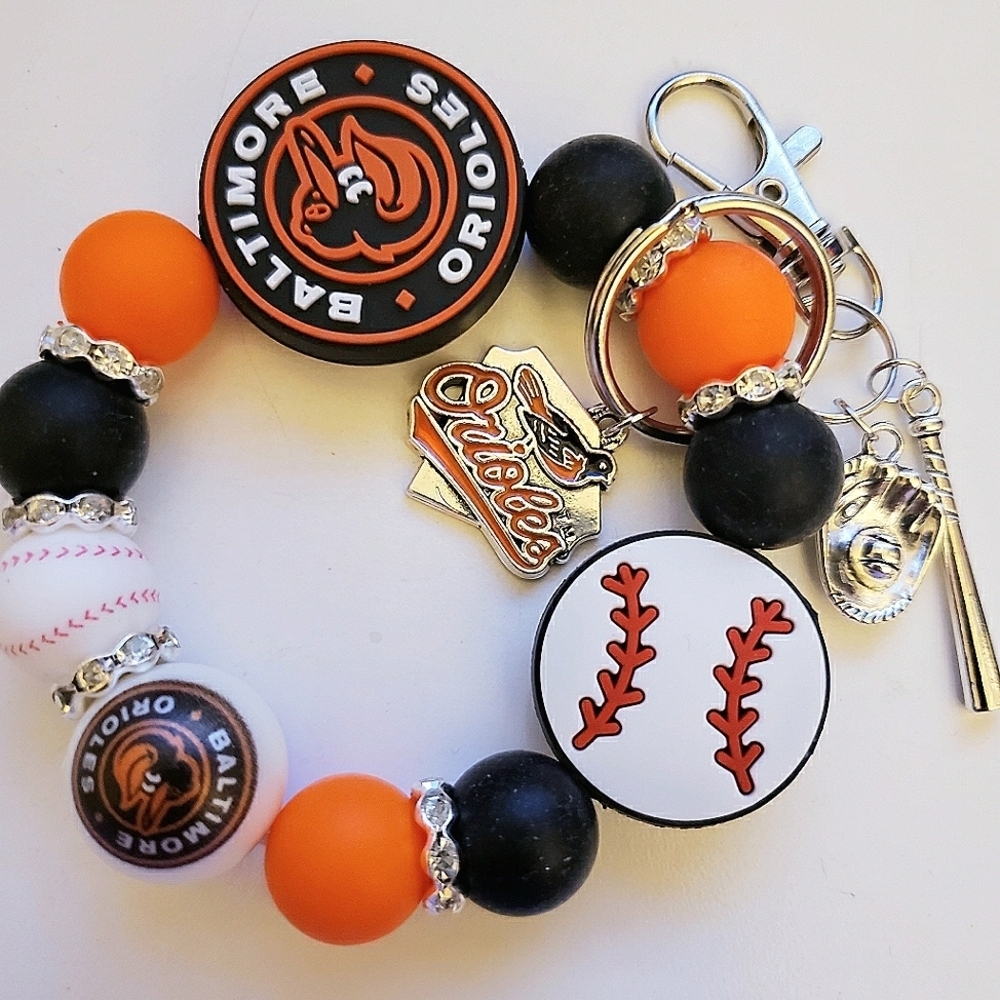 Handmade Orioles Beaded Silicone Focal Bead Wristlet Keychain Bracelet